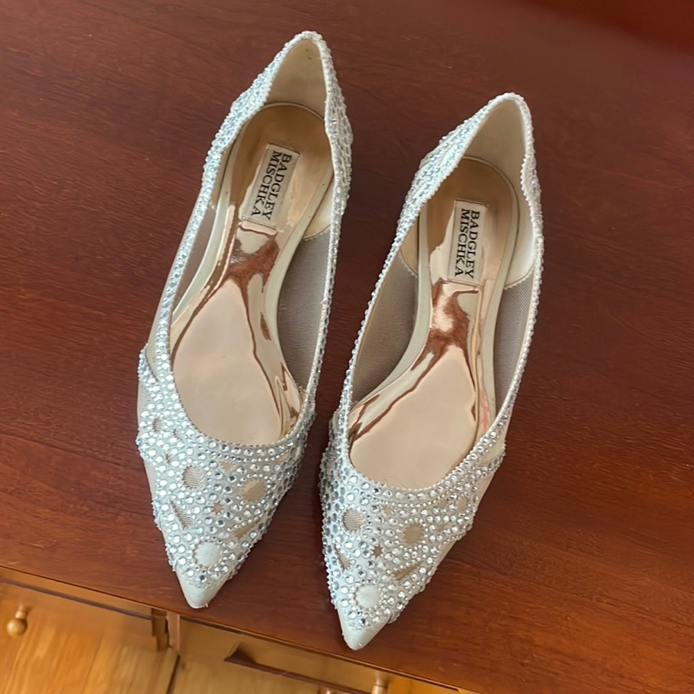 Badgley Mischka flats